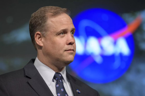  Jim Bridenstine, Administrator NASA yang mengungkapkan bahwa Pluto adalah Planet