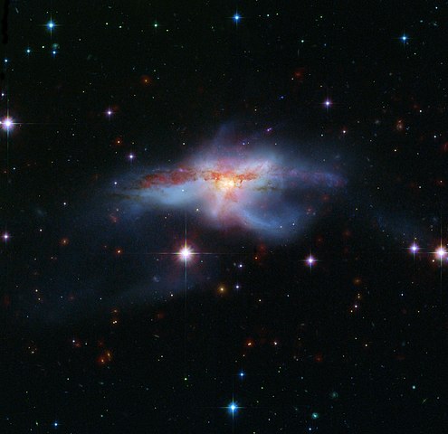 Penampakan Galaksi NGC 6240