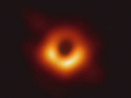 Mungkinkah Ada Supermassive Black Hole Kedua di Galaksi Bima Sakti?