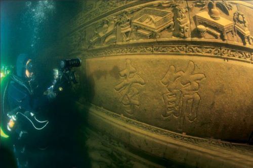 Kota Tua di Bawah Laut  di China - Keindahan bawah laut