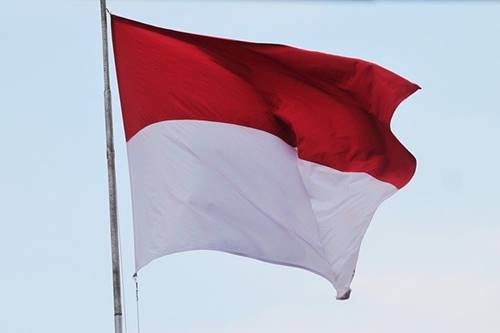 bendera Indonesia lambang merdeka di tahun 1945