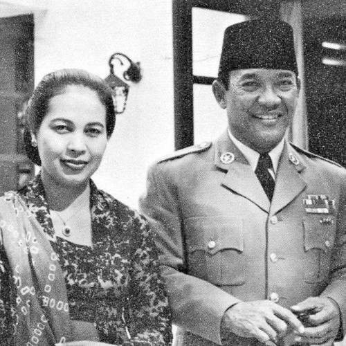 Ir. Soekarno dan Ibu Hartini