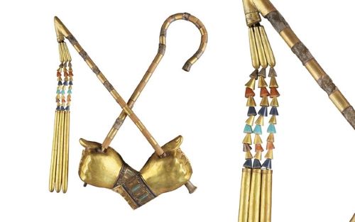 Tangan Emas  & Cambuk Tutankhamun