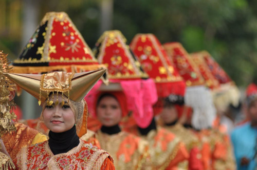 Sistem Keluarga Matriarki, Fakta Sejarah Wanita yang Paling Unik