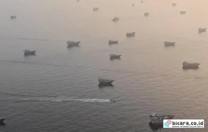 Kapal Singapura Tertembak