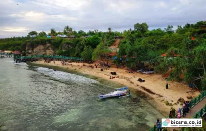 Pantai Dato Majene
