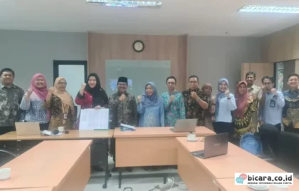 Standar Profesi Vokasi Farmasi