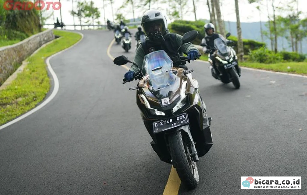ban depan motor ngebuang