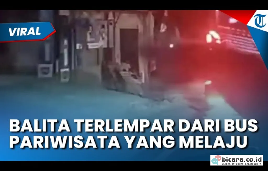 Balita Terlempar Bus