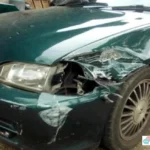 mobil bekas tabrakan depan