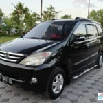 mobil bekas Xenia 2005