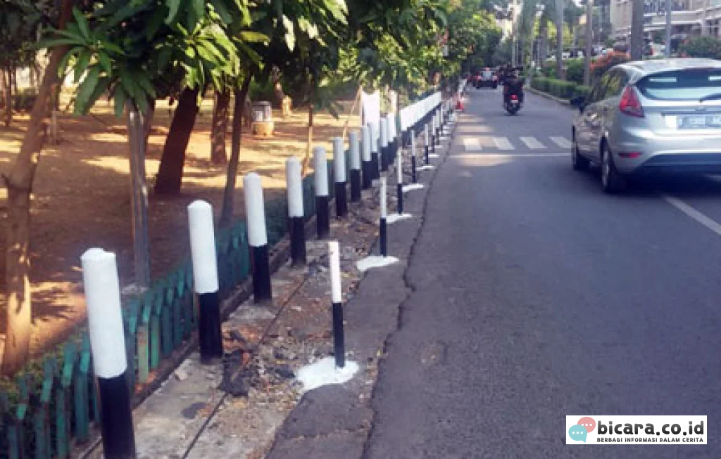 patok parkir liar
