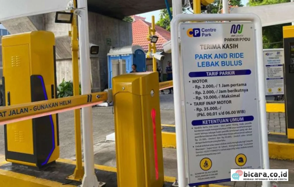 tarif parkir Jakarta naik
