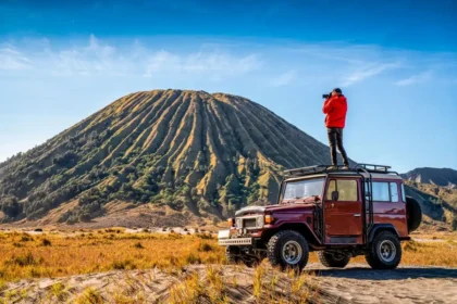 Pendakian Gunung Bromo, Menapaki Lautan Pasir hingga Bibir Kawah